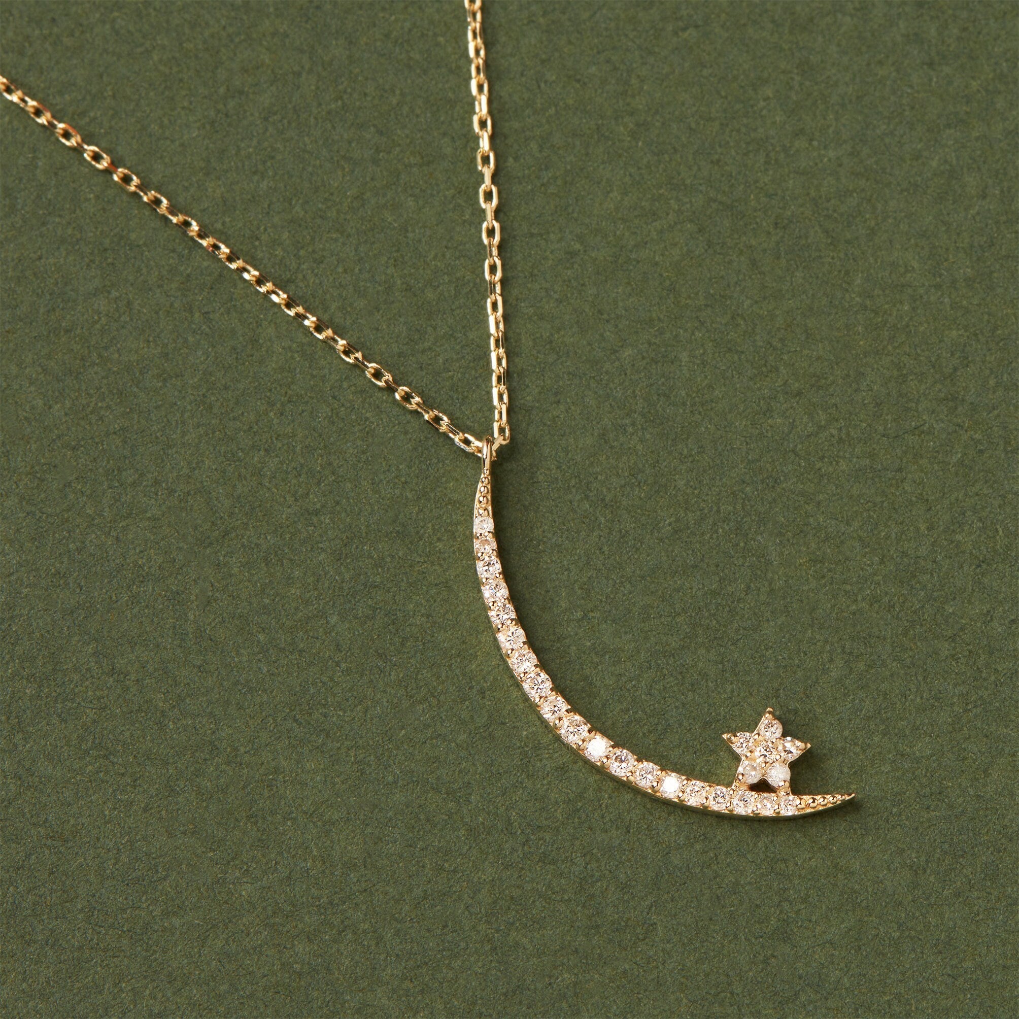 The Luna Star Necklace