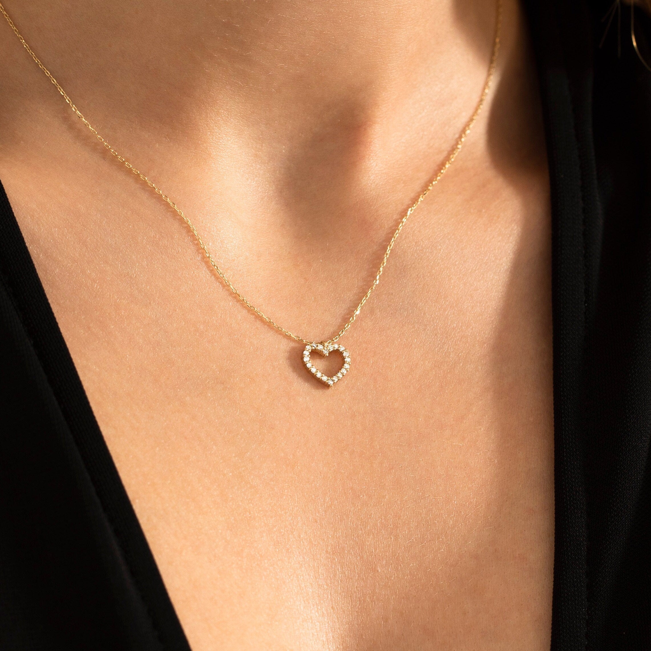 The Heartbeat Necklace