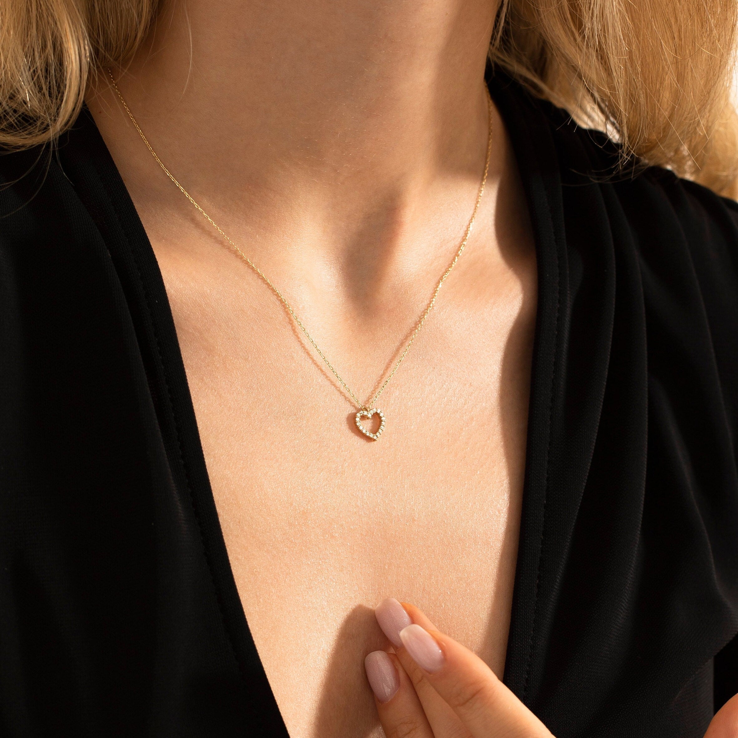 The Heartbeat Necklace