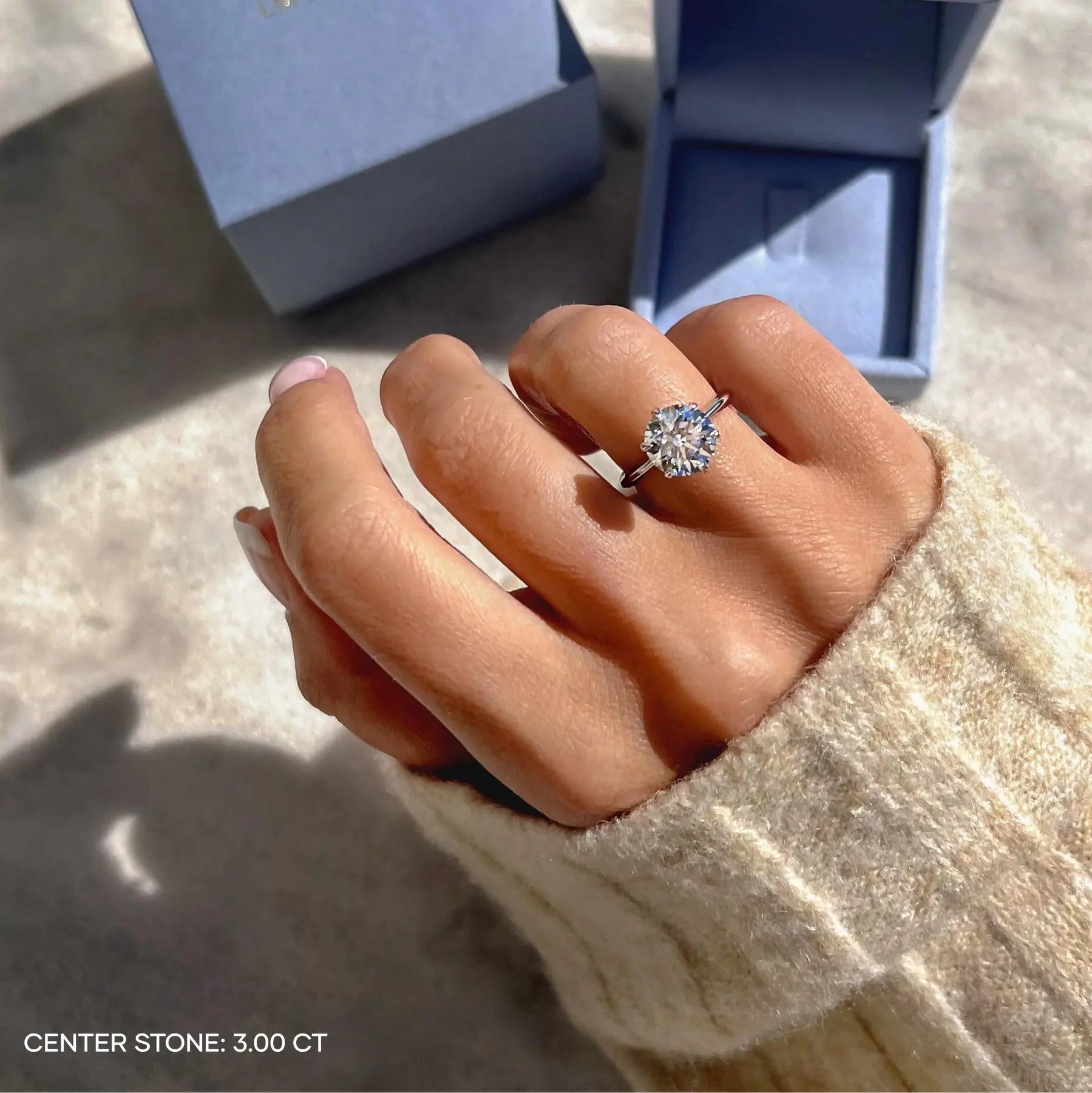 The Pure Solitaire Ring